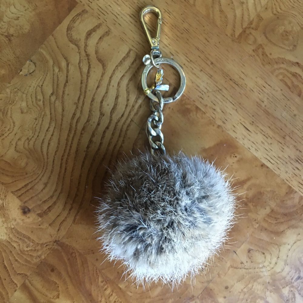 MICHAEL KORS’ Purse or Key Pom Pom Dangle - Picture 2 of 3